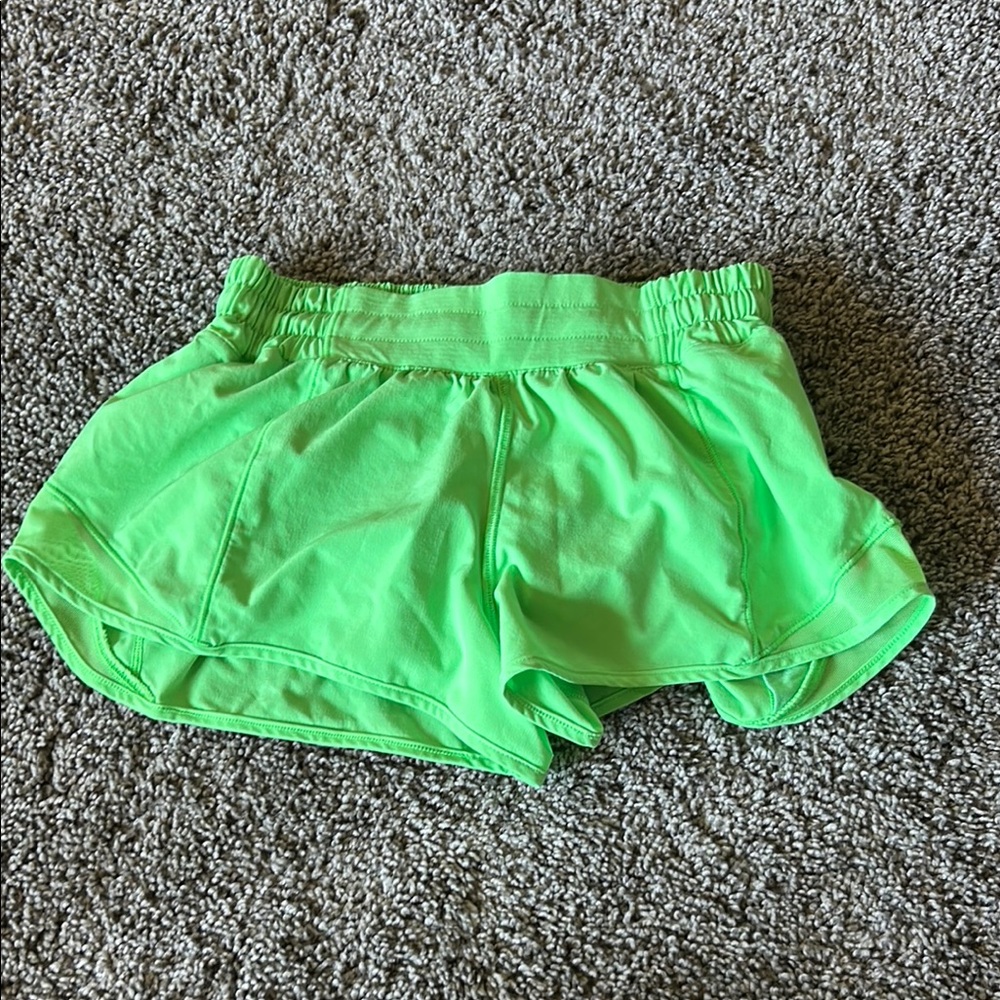 Lululemon Athletica Green Athletic Shorts Lightweight Performance